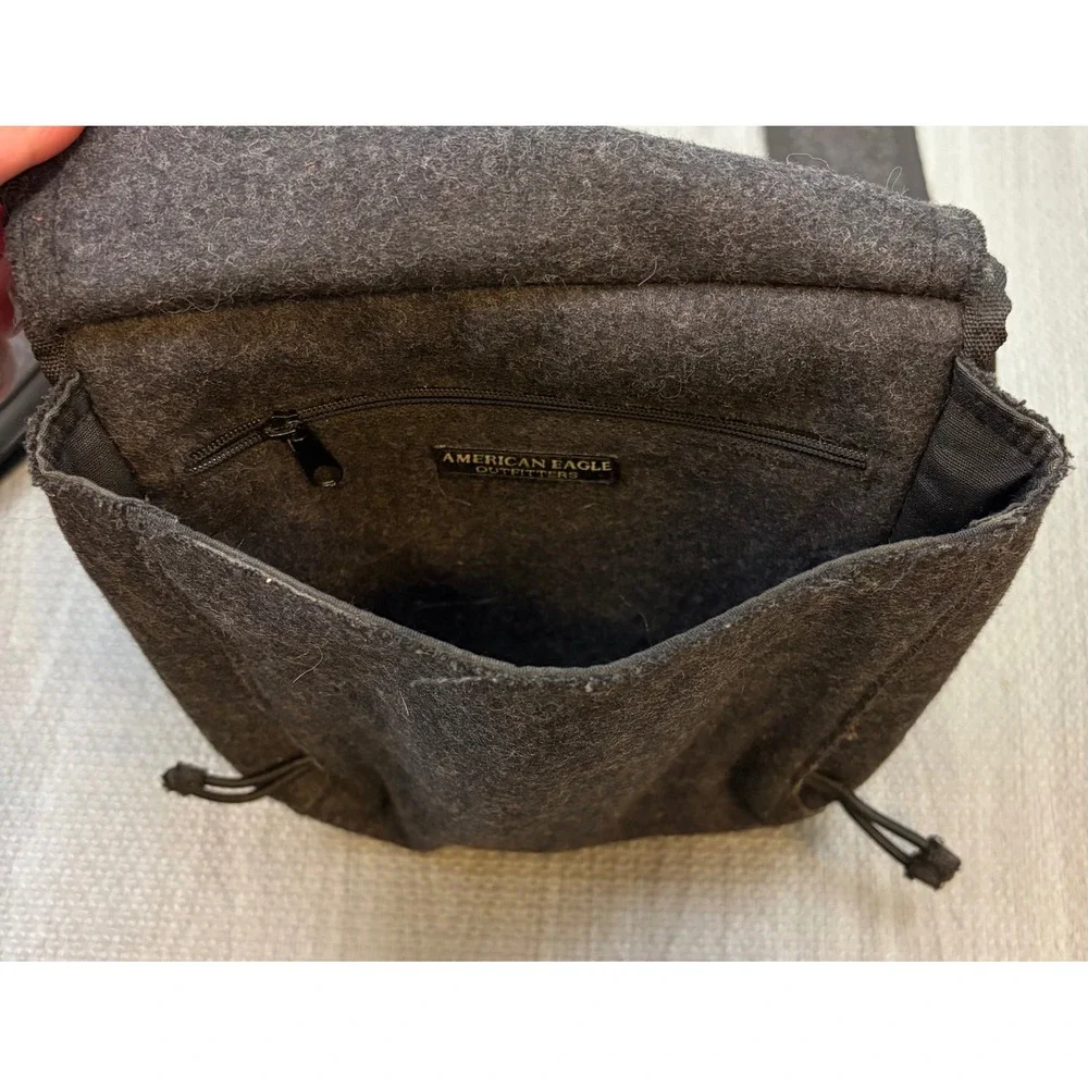 Y2K American Eagle Charcoal Wool Felt Utility Crossbody Bag‎ Zip Wallet Set